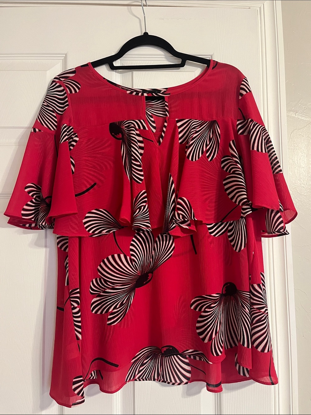 Ann Taylor Fuschia Floral Ruffle-Sleeve Top